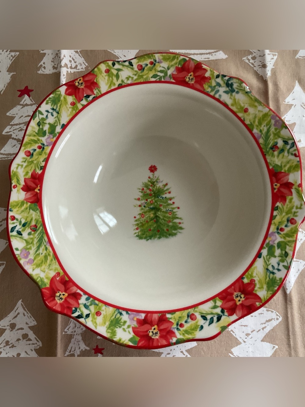 Retired Holiday Cheer by The Pioneer Woman Serving Bowl, Christmas